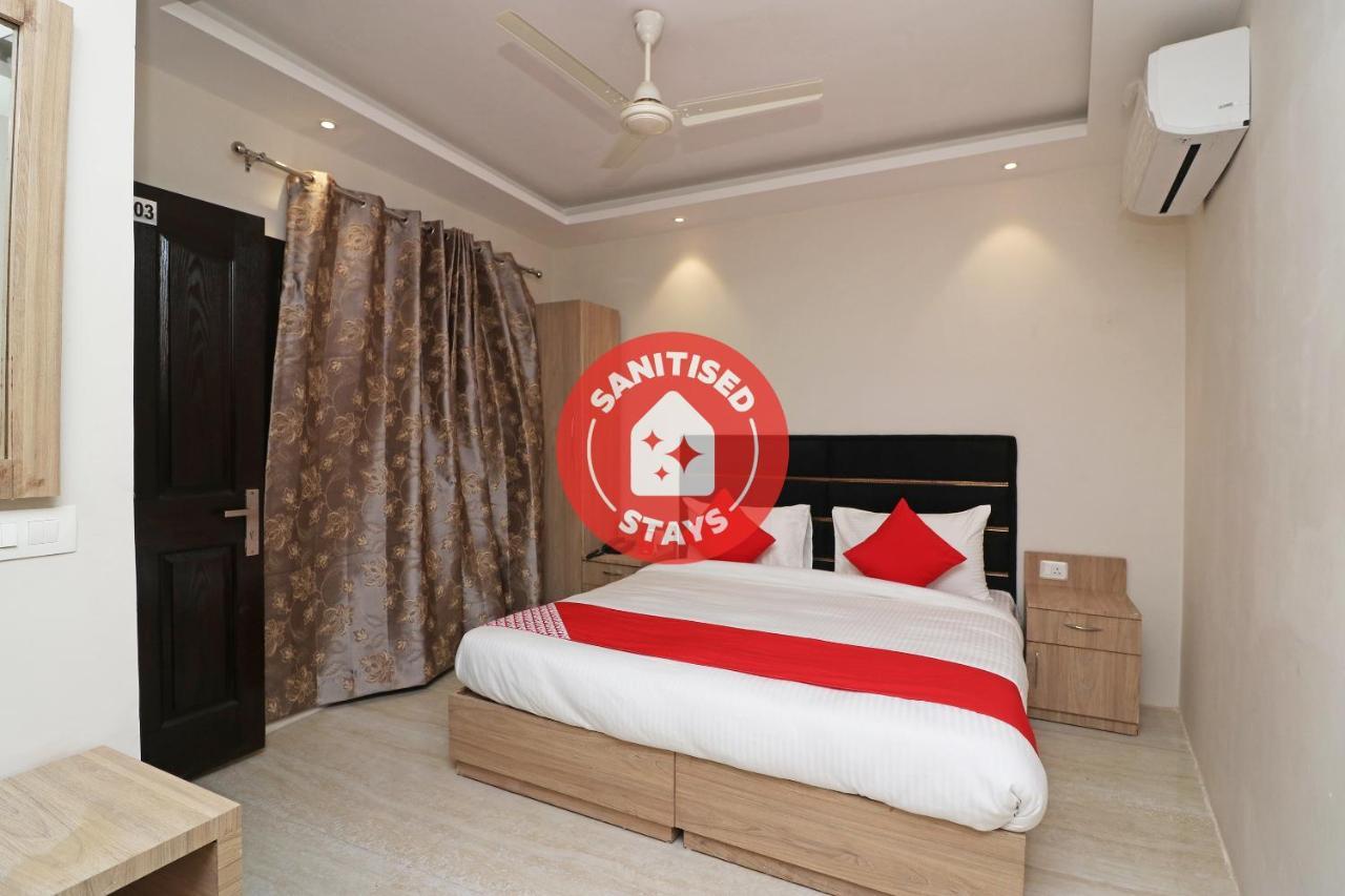 Oyo 72937 Hotel Tyagraj Agra  Esterno foto