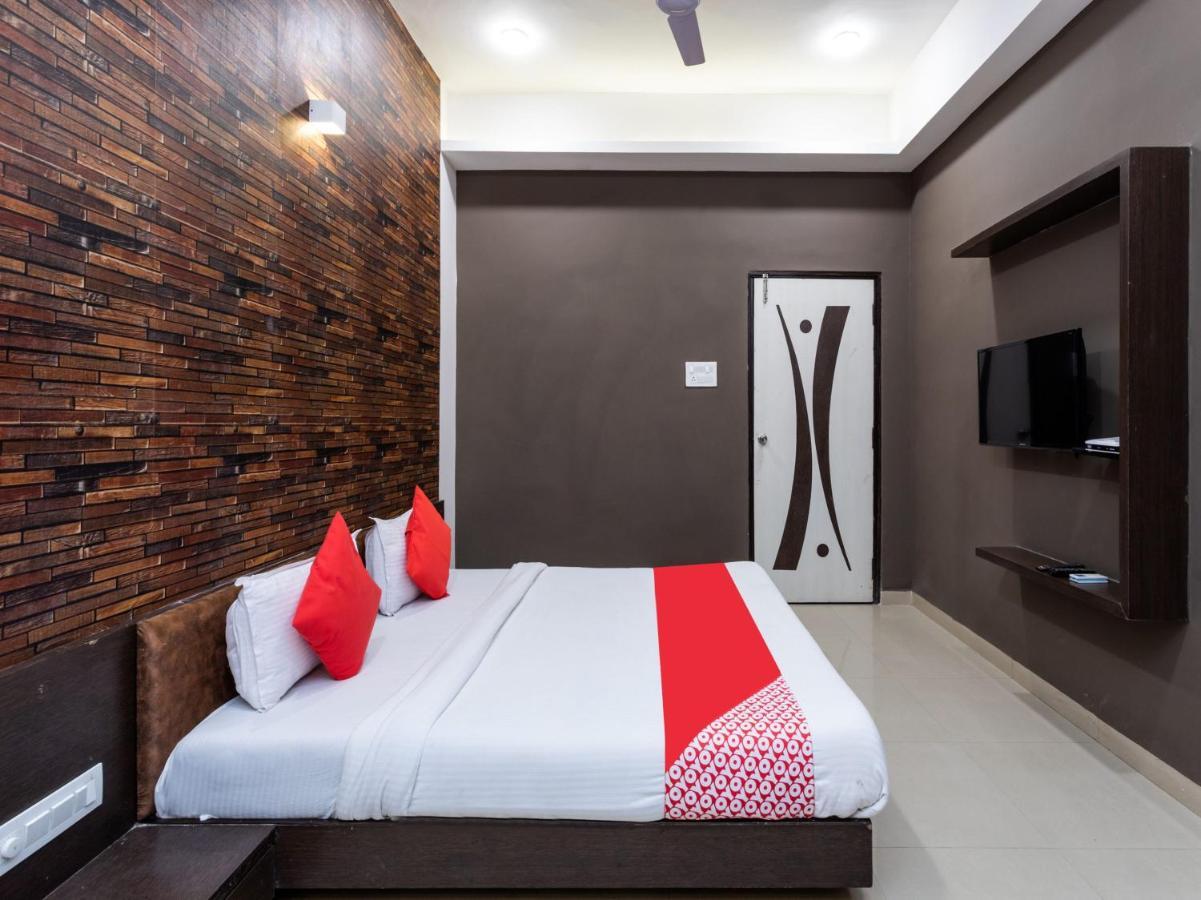 Oyo 72937 Hotel Tyagraj Agra  Esterno foto