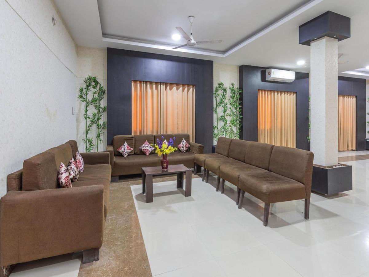 Oyo 72937 Hotel Tyagraj Agra  Esterno foto