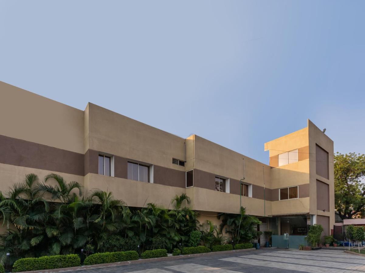 Oyo 72937 Hotel Tyagraj Agra  Esterno foto